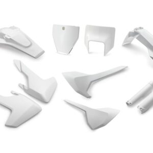 Plastic parts kit