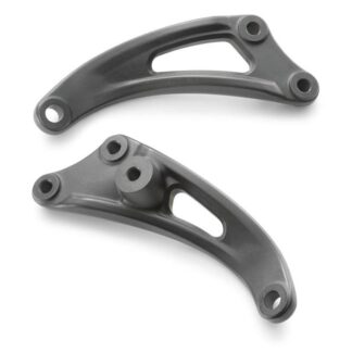 Engine brace set